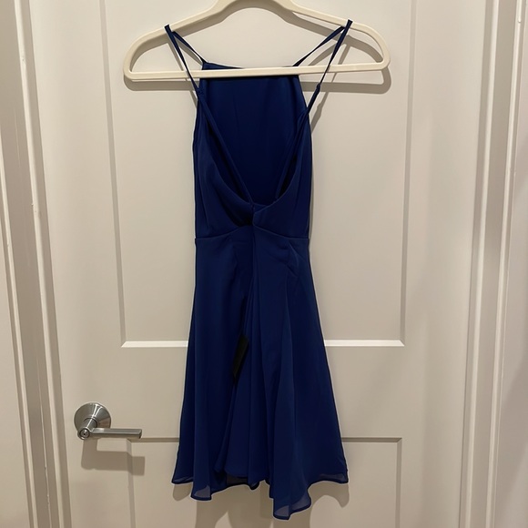 Lulus Lady’s Small Navy Dress Shell and Lining 100% Polyester - Picture 2 of 9